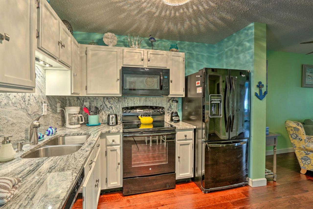 Colorful Hilton Head Condo With Beach And Pool Access! Hilton Head Island Bagian luar foto