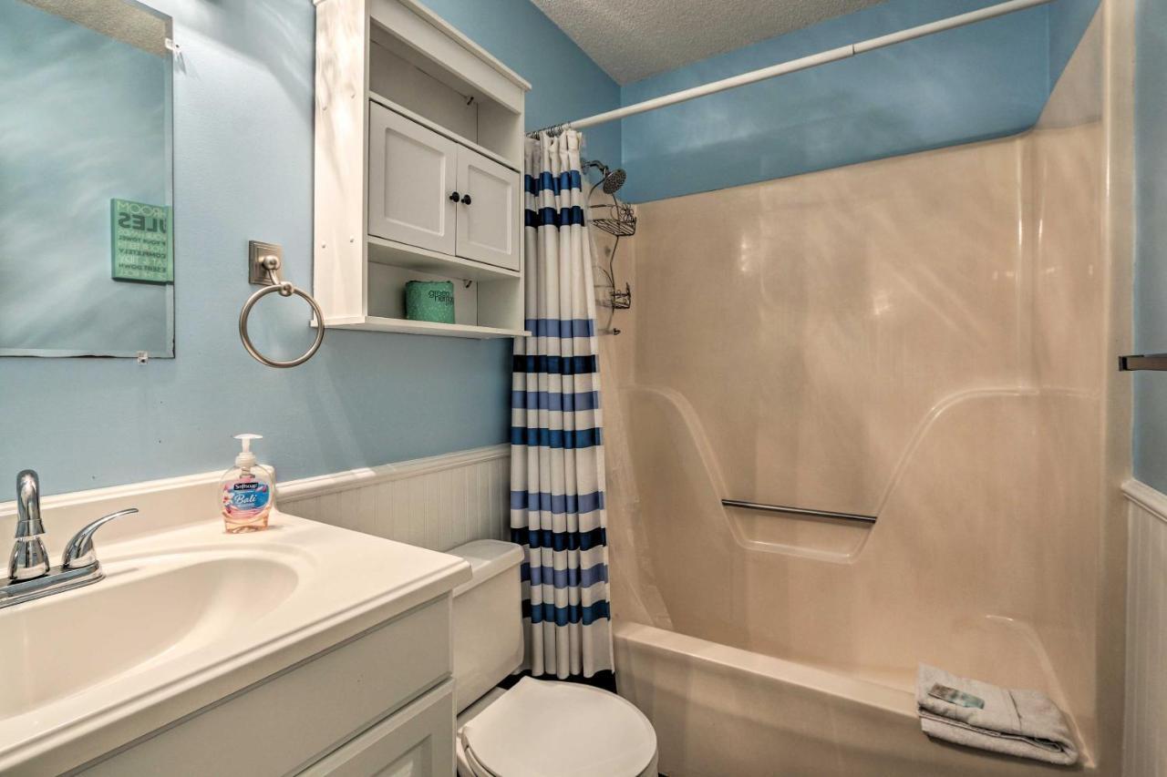 Colorful Hilton Head Condo With Beach And Pool Access! Hilton Head Island Bagian luar foto