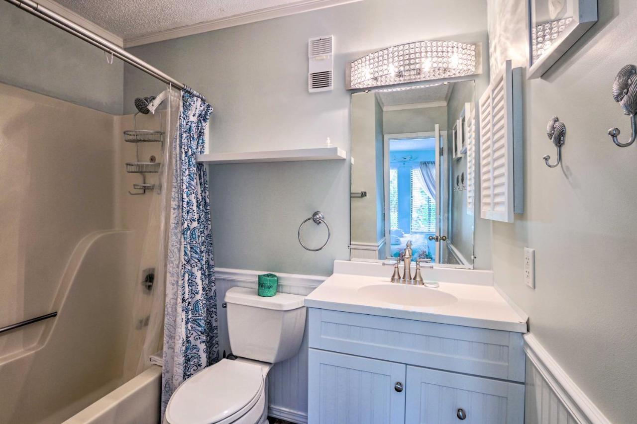 Colorful Hilton Head Condo With Beach And Pool Access! Hilton Head Island Bagian luar foto